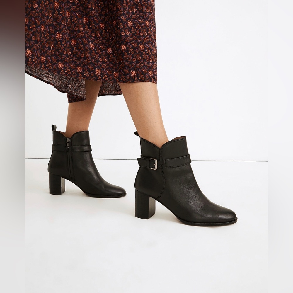 NWT The Alaina Buckle Boot